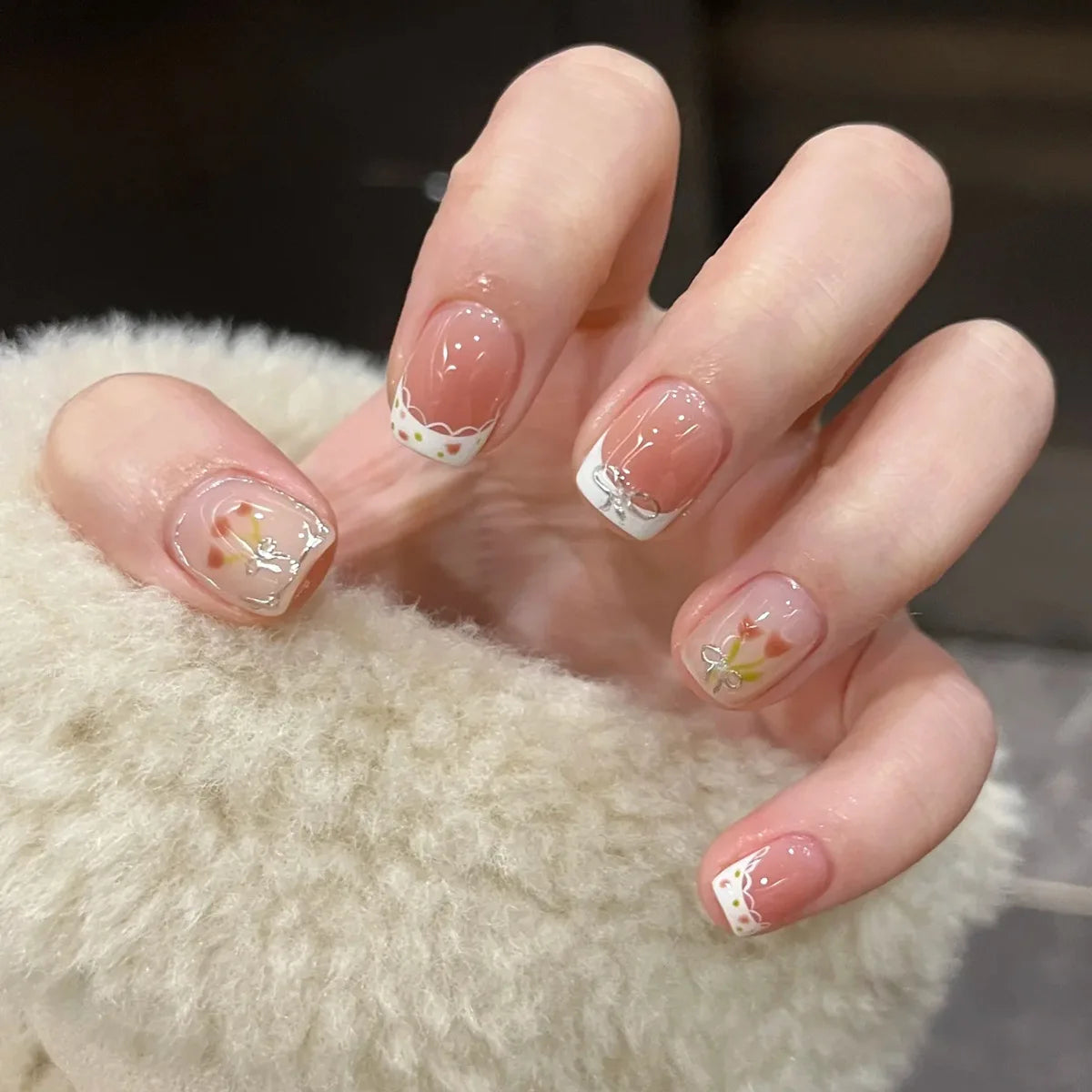 24Pcs Glitter Diamond Press On Nails Blush Pink Cat Eye Fake Nails Sweet Cute Coffin Full Cover Short Square False Nail Tips Art