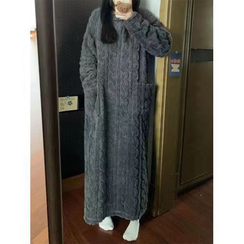 Winter Coral Fleece Women's Nightgown – Long Thickened Pajamas with Pockets (L–XXL)