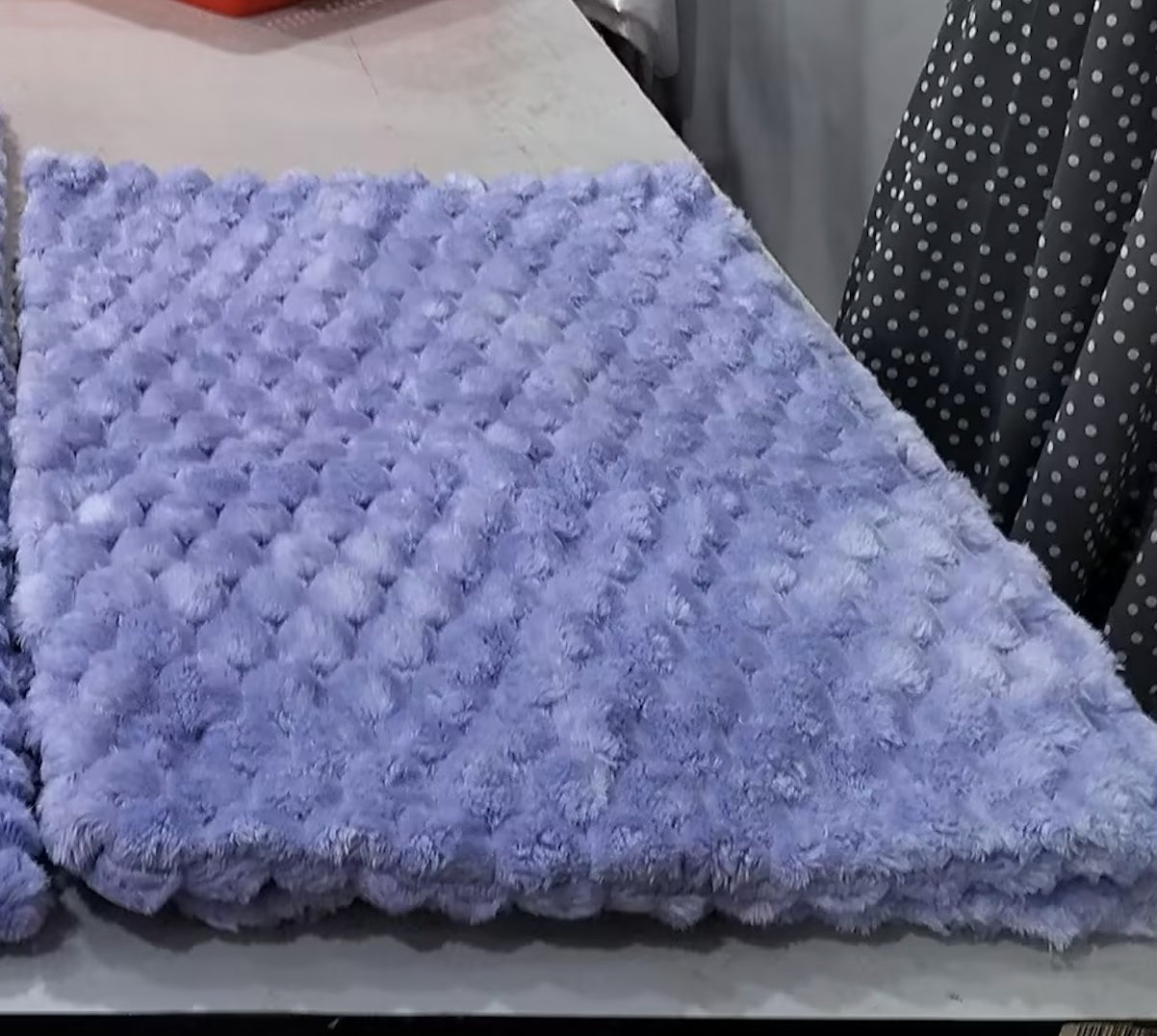 Coral Flannel Winter Thermal Blanket – Thickened Four Seasons Cover Blanket