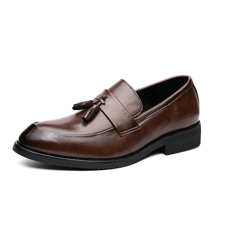 Mens classic leather tassel loafers with low heel